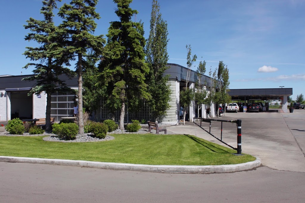 Bubbles Car Wash & Detail Centre | 9330 51 Ave NW, Edmonton, AB T6E 5A6, Canada | Phone: (780) 430-9884