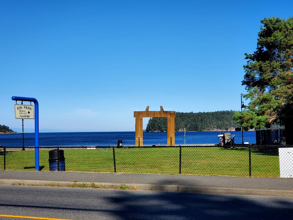 Kinsman Park | 2730 Departure Bay Rd, Nanaimo, BC V9S 3W9, Canada | Phone: (250) 754-4251