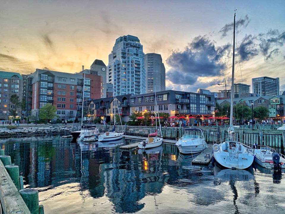 Deeplink Airport Taxi & Limousine Halifax NS | 50 Red Fern Terrace, Halifax, NS B3S 1K8, Canada | Phone: (902) 412-8832