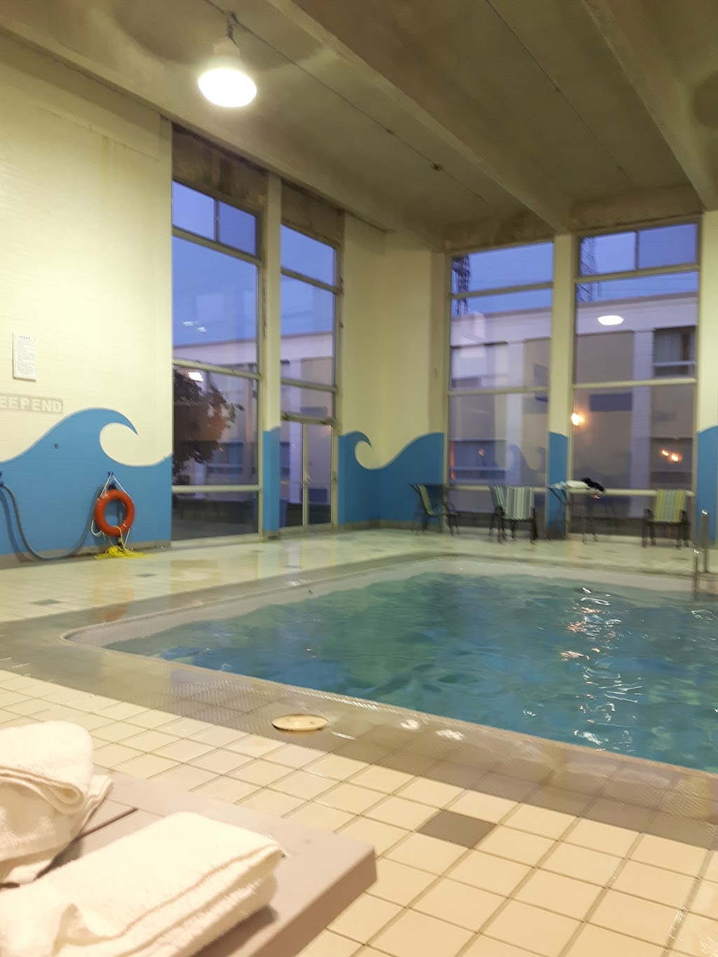 Ramada by Wyndham London | 817 Exeter Rd, London, ON N6E 1W1, Canada | Phone: (519) 681-4900