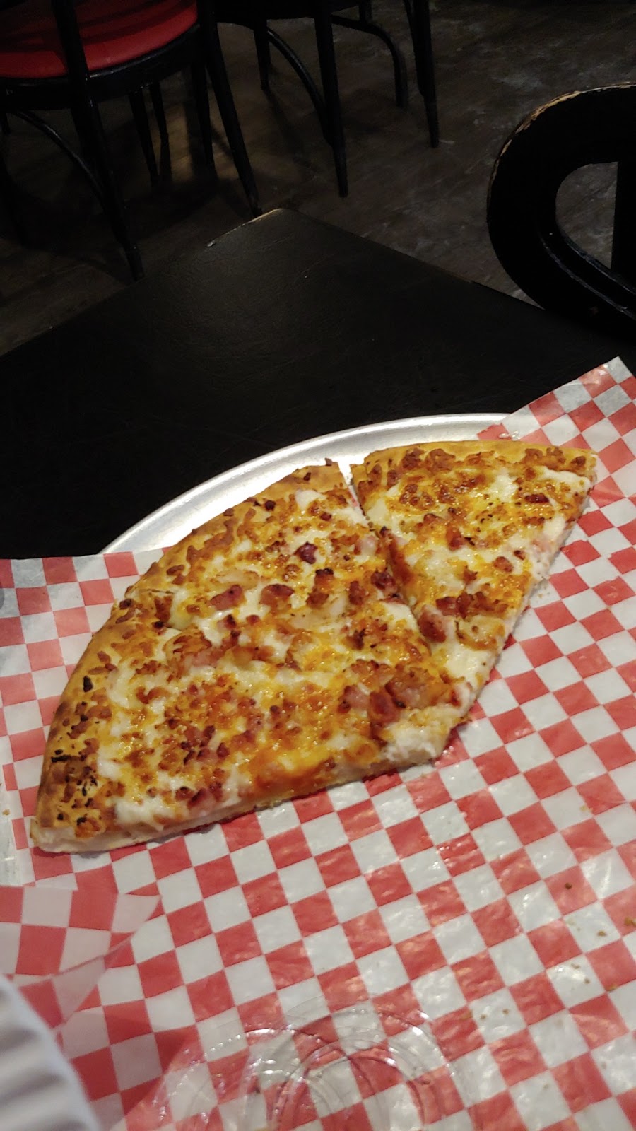 Wingz N Thingz Pizza | 5703 Ferry St, Niagara Falls, ON L2G 1S5, Canada | Phone: (905) 353-9464