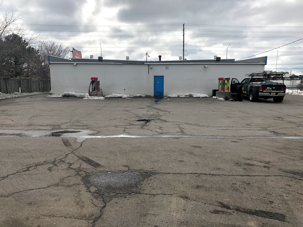 Malton Coin Car Wash | 3205 Derry Rd E, Mississauga, ON L4T 1A8, Canada | Phone: (416) 508-6447