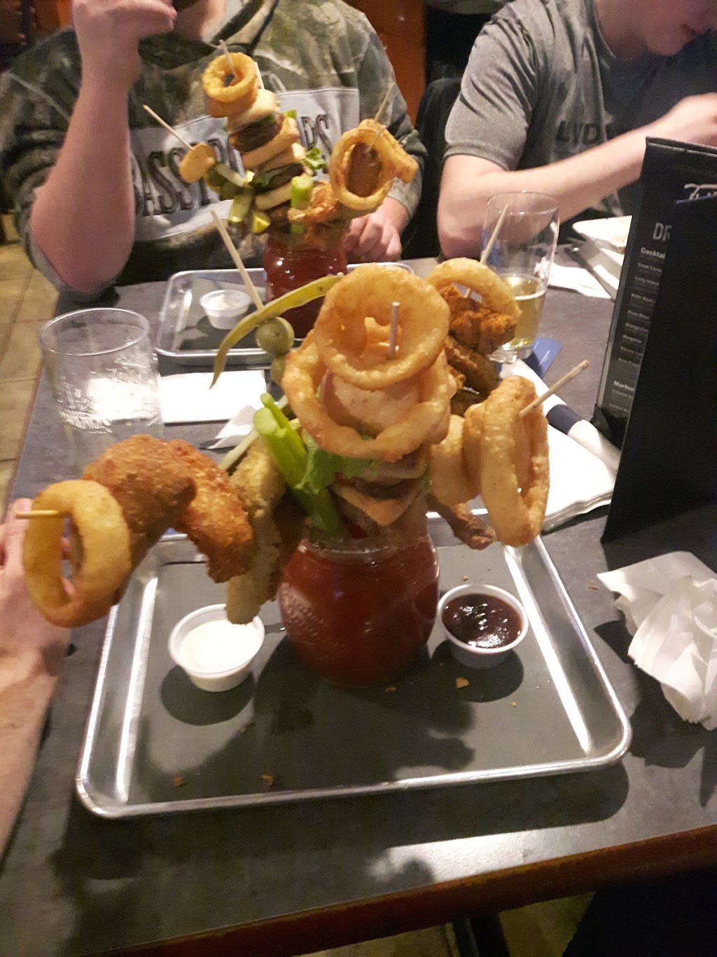Twiggs Bar & Grill | 1207 Essex County Rd 22, Emeryville, ON N0R 1C0, Canada | Phone: (519) 727-8704