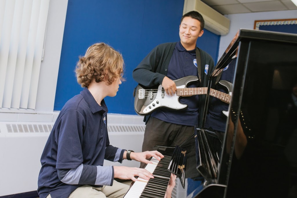 Burlington Royal Arts Academy | 2054 Mountainside Dr, Burlington, ON L7P 1A8, Canada | Phone: (289) 245-1534