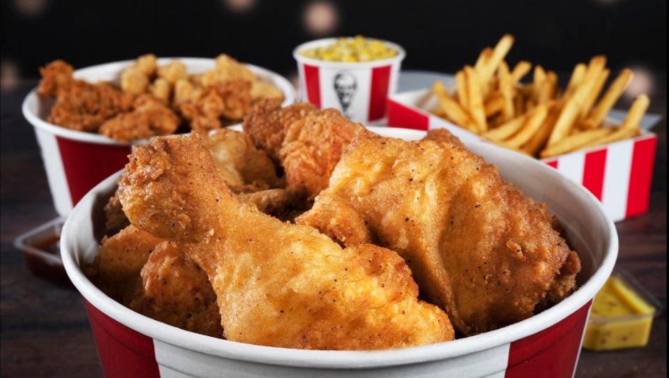 KFC | 950 Southdown Rd Unit #B1, Mississauga, ON L5J 2Y4, Canada | Phone: (905) 855-8532