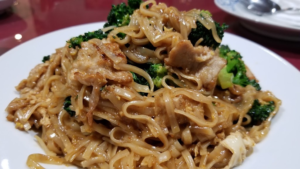 Salad Thai Restaurant | 398 Kerr St, Oakville, ON L6K 3C1, Canada | Phone: (905) 849-5961