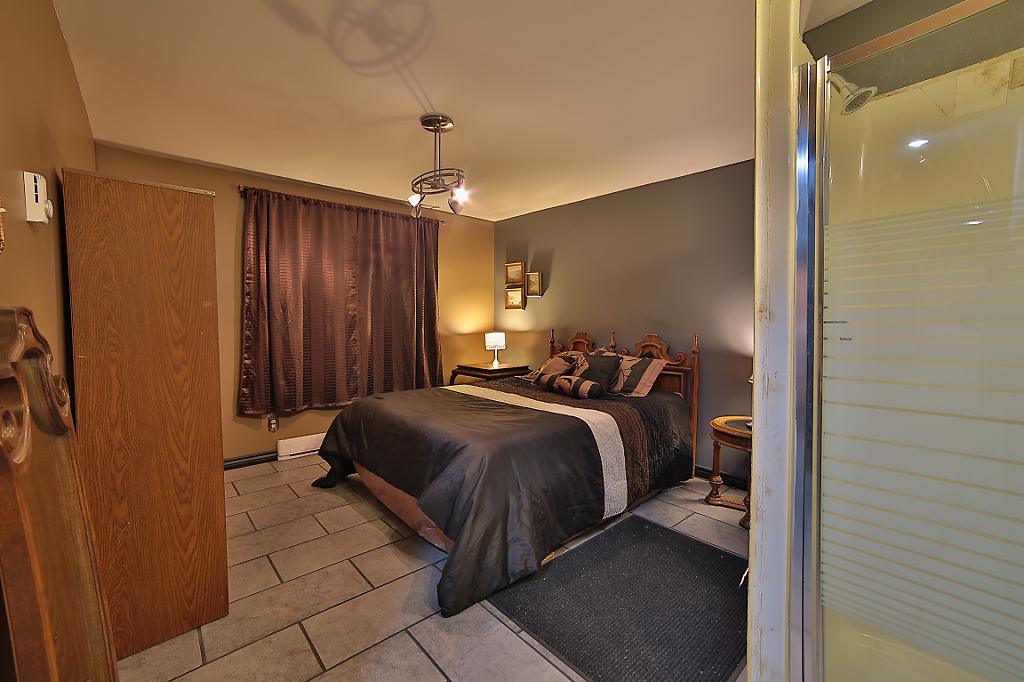 B-Town Rentals | 21 Ross Ave, Bissett, MB R0E 0J0, Canada | Phone: (204) 918-3368