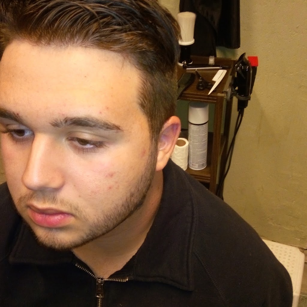 The Barbers Stop | 6923 Bilbao Ln, Mississauga, ON L5N 1R2, Canada | Phone: (647) 704-7802