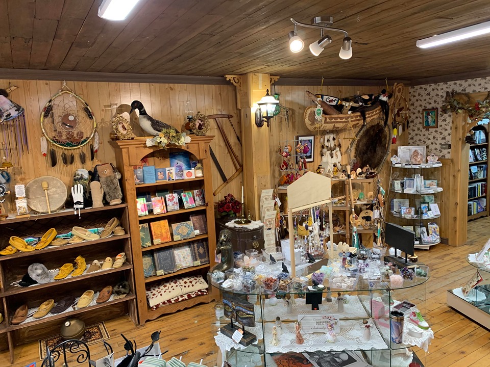 Librairie Mi Maya | 159 Rue Principale S, Maniwaki, QC J9E 1Z8, Canada | Phone: (819) 449-3027