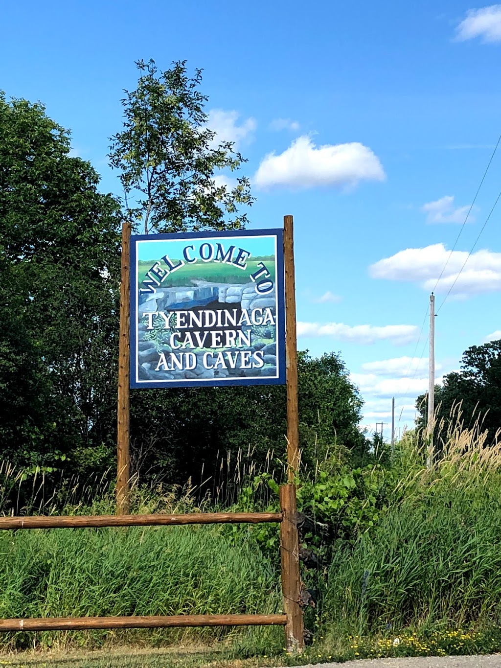 Tyendinaga Caves | 2623 Harmony Rd, Belleville, ON K8N 4Z6, Canada | Phone: (613) 919-5686