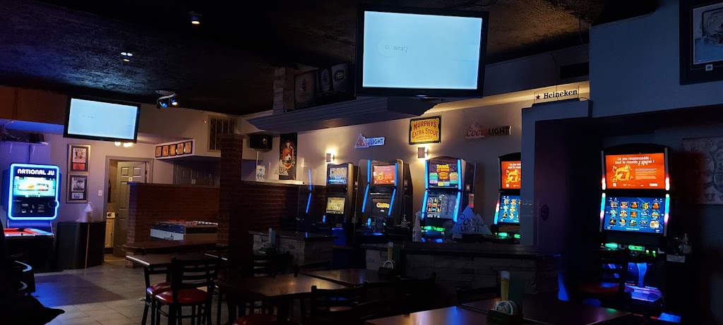 Bar Jo | 6656 Rue Beaubien E, Montréal, QC H1M 3B3, Canada | Phone: (514) 254-9439