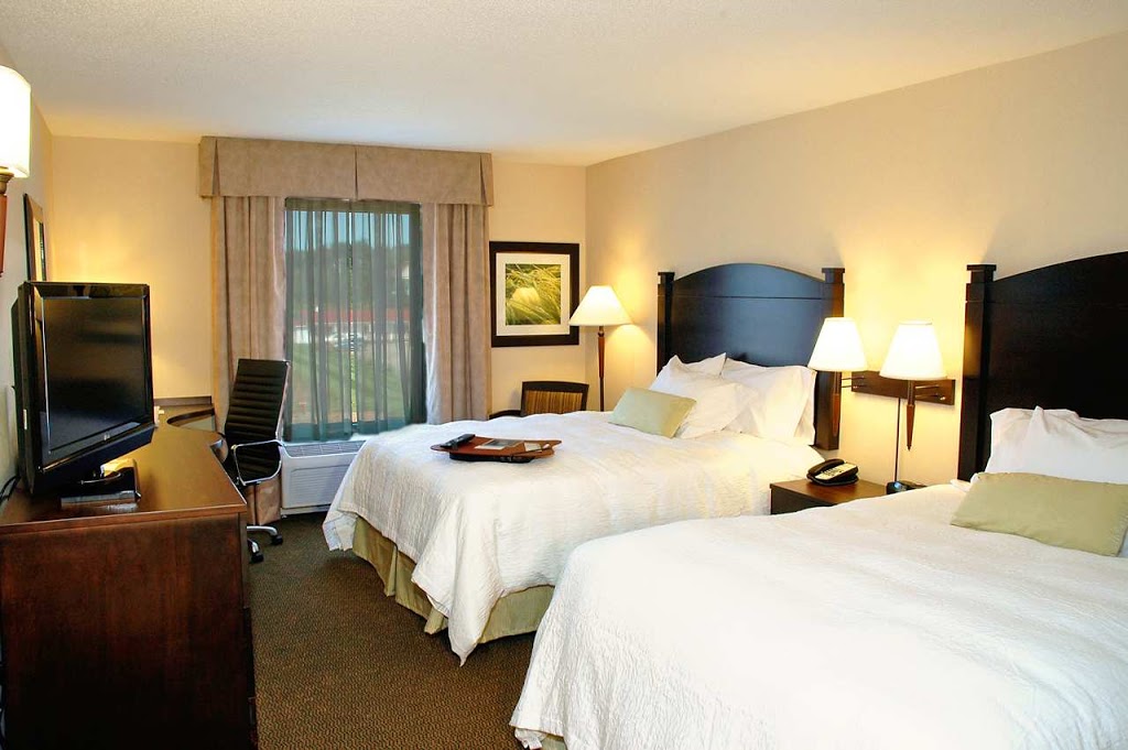 Hampton Inn & Suites by Hilton Moncton | 700 Mapleton Rd, Moncton, NB E1G 0L7, Canada | Phone: (506) 855-4819