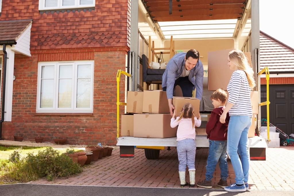 Moving Butlers | Moving Company Surrey | 13710 114 Ave, Surrey, BC V3R 2L5, Canada | Phone: (604) 356-3143
