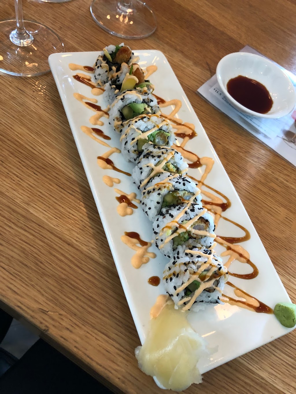 Earls Kitchen + Bar | 4250 Calgary Trail NW, Edmonton, AB T6J 6Y8, Canada | Phone: (780) 439-5888
