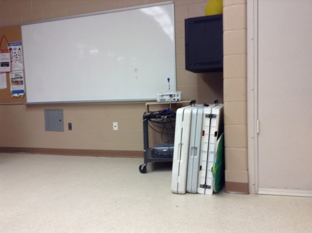 Hewitts Creek Public School | 41 Sandringham Dr, Barrie, ON L4N 0J9, Canada | Phone: (705) 728-2774