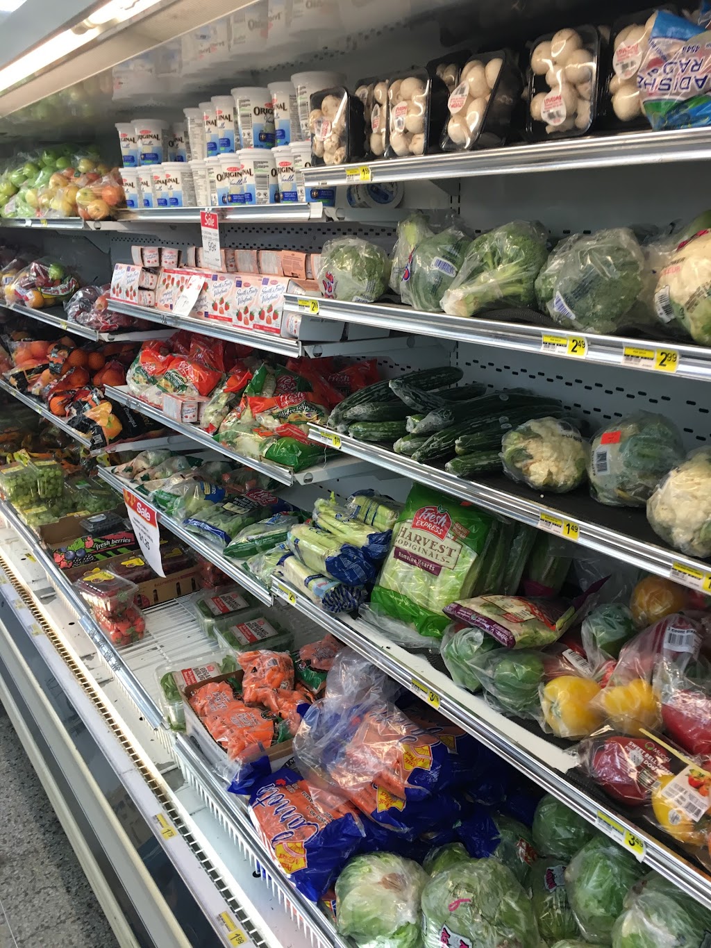 Valu Lots Discount Centre | 910 Wall St, Winnipeg, MB R3G 2V2, Canada | Phone: (204) 784-7787