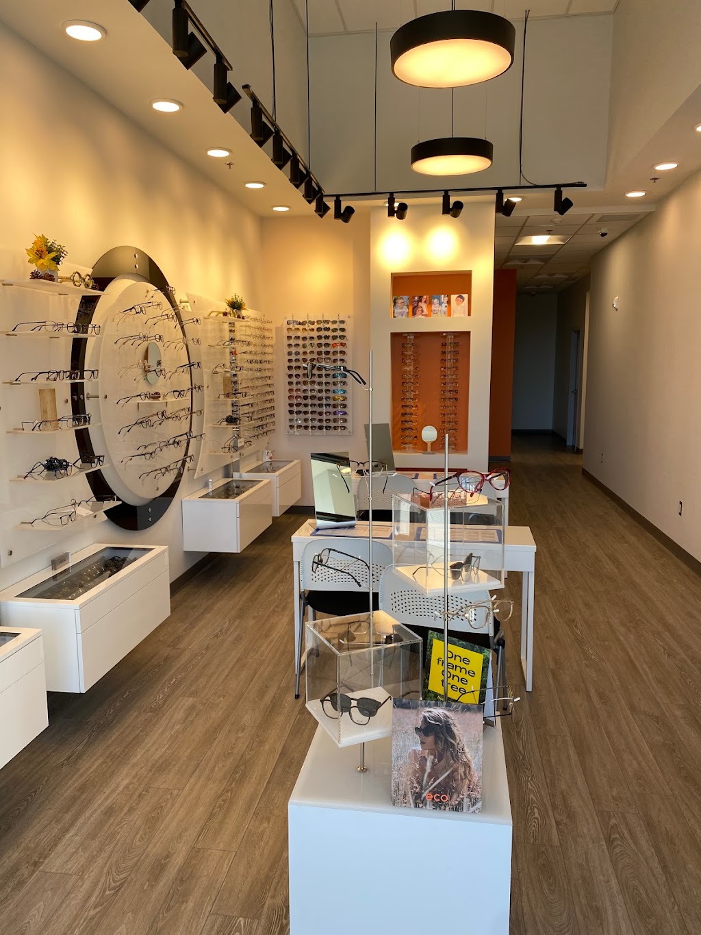 Prairie Eye Care- Winnipeg Optometrists (Park City Transcona) | 1490 Plessis Rd Unit 3, Winnipeg, MB R2V 5G6, Canada | Phone: (204) 306-0566