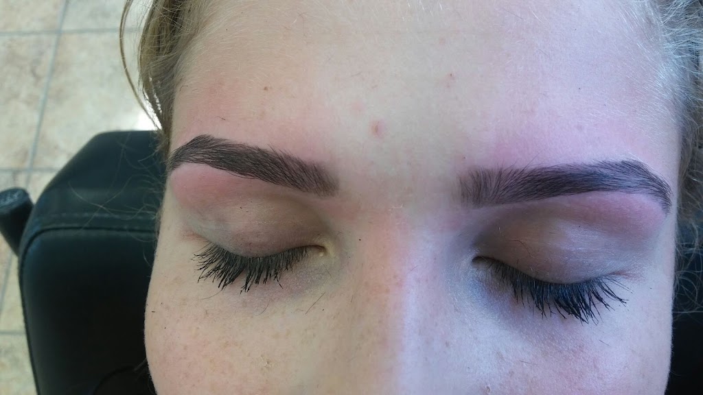 Beauté Glow / Glow Beauty Salon | 4783 Bd des Sources, Montréal, QC H8Y 3C6, Canada | Phone: (514) 331-6234