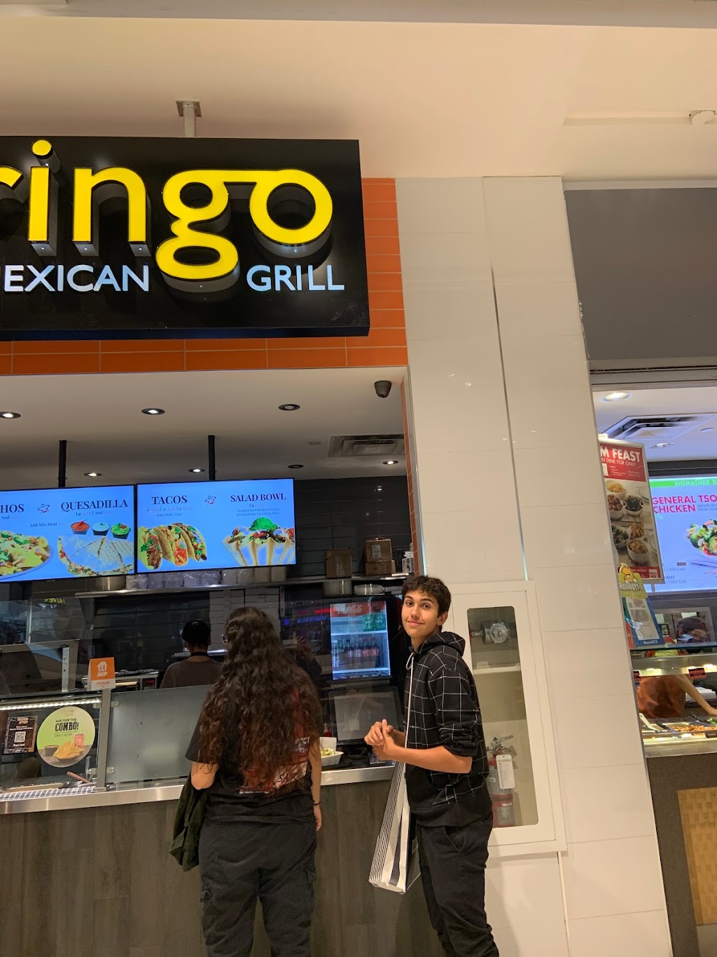 Burrito Gringo St Laurent( Shopping Center) | 1200 St. Laurent Blvd, Ottawa, ON K1K 3B8, Canada | Phone: (613) 680-9292