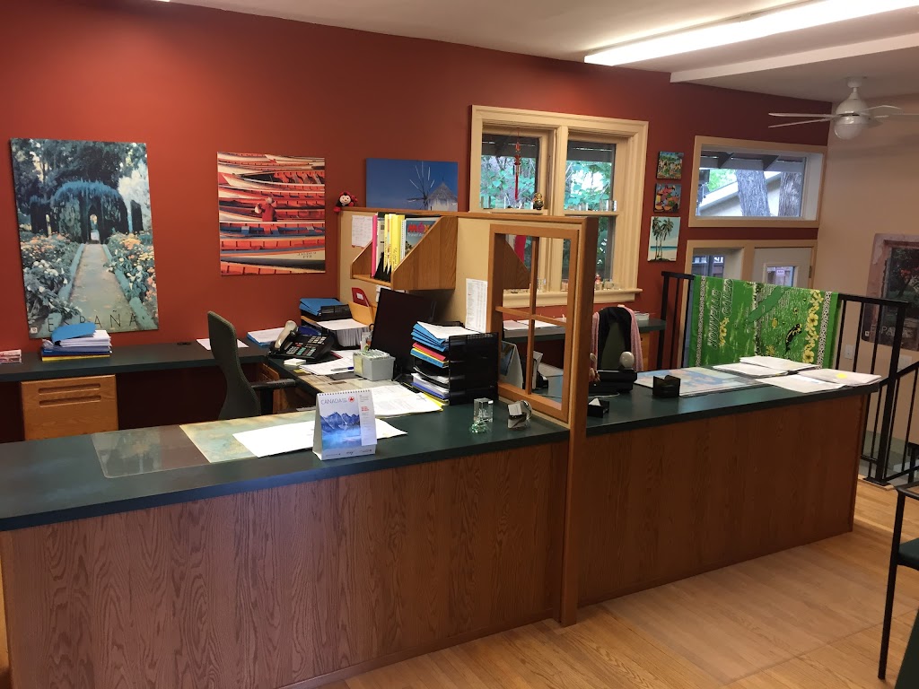 Bonaventure Travel Inc | 428 Academy Rd, Winnipeg, MB R3N 0C3, Canada | Phone: (204) 488-6653