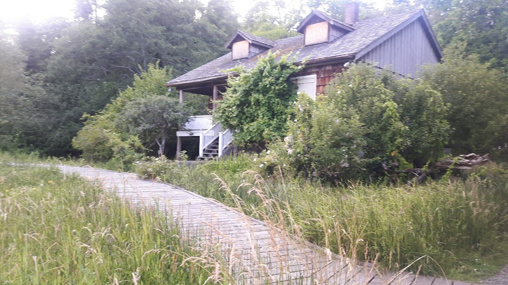 Mack Laing Nature Park | Comox Ave, Comox, BC V9M 2R8, Canada | Phone: (250) 339-2255