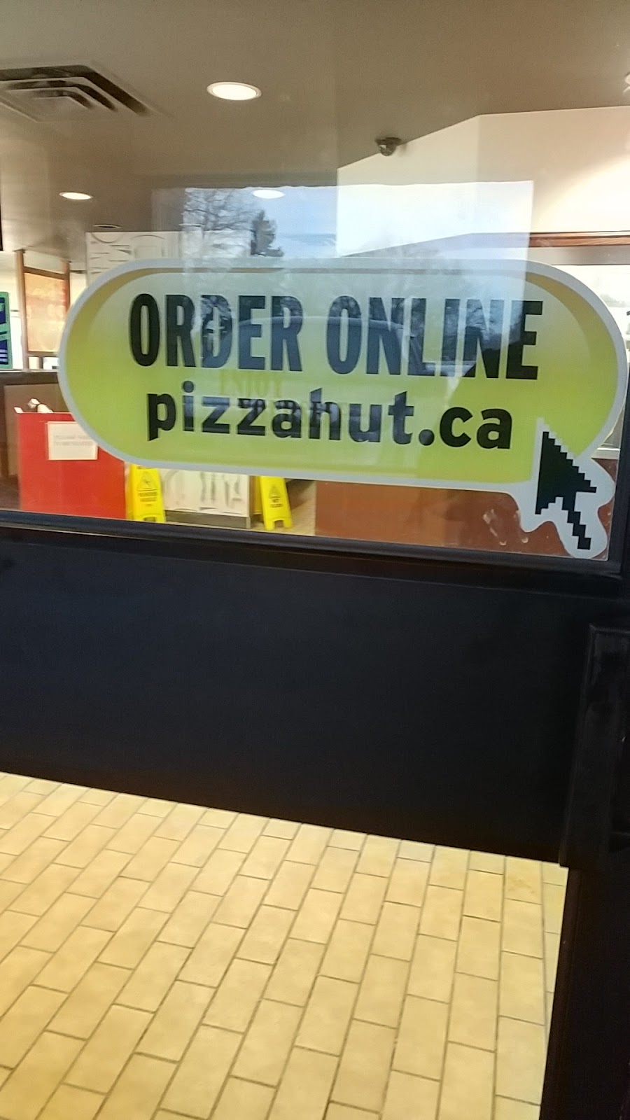 Pizza Hut | 58 Main St, Selkirk, MB R1A 1R1, Canada | Phone: (204) 785-2211