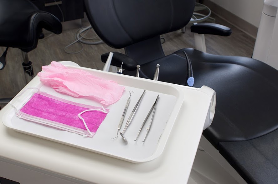 Centre dentaire Allain | 2183 Boulevard des Laurentides, Laval, QC H7K 2J3, Canada | Phone: (450) 667-3368
