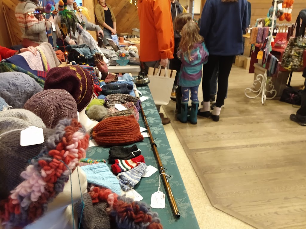Cortes Market | 809 Sutil Point Rd, Mansons Landing, BC V0P 1K0, Canada | Phone: (250) 935-6626