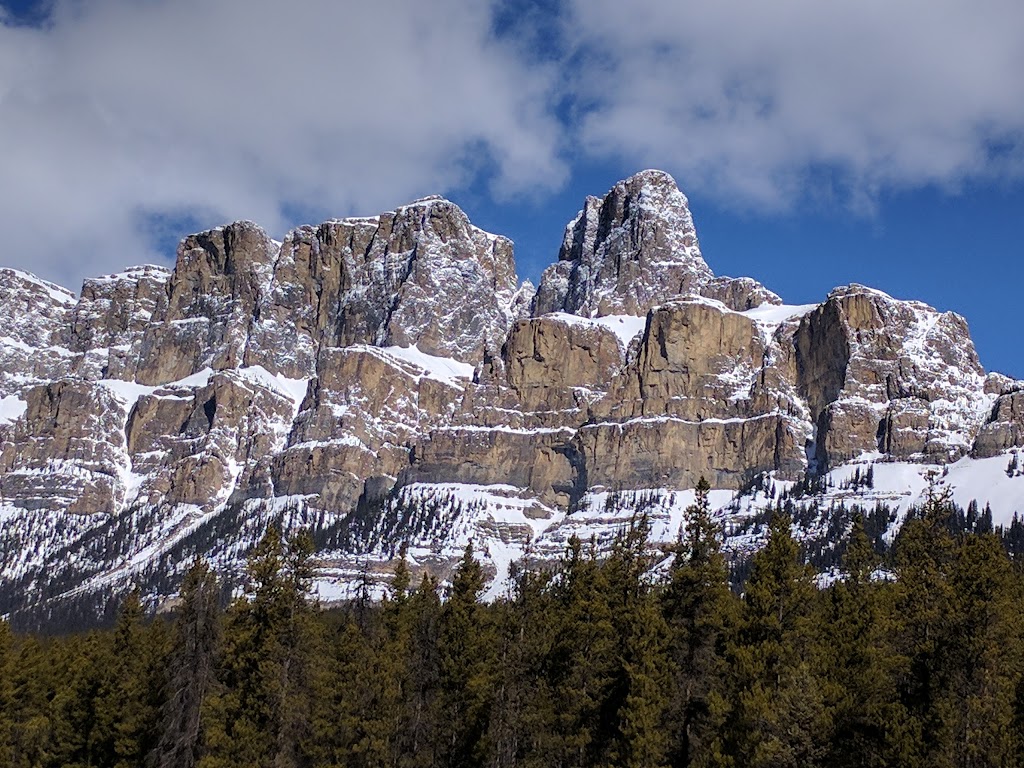 Castle Mountain Gas Station | AB-1A &, Banff-Windermere Hwy, Banff, AB T1L 1B5, Canada | Phone: (403) 762-3868
