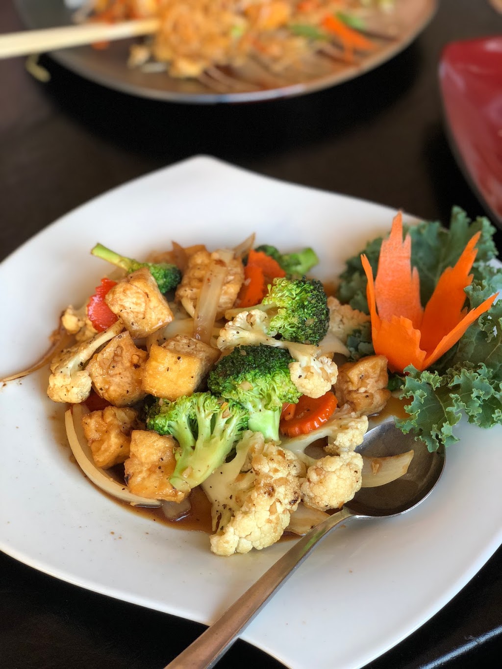 I Am Thai Restaurant | 33370 S Fraser Way, Abbotsford, BC V2S 2B2, Canada | Phone: (604) 744-1245