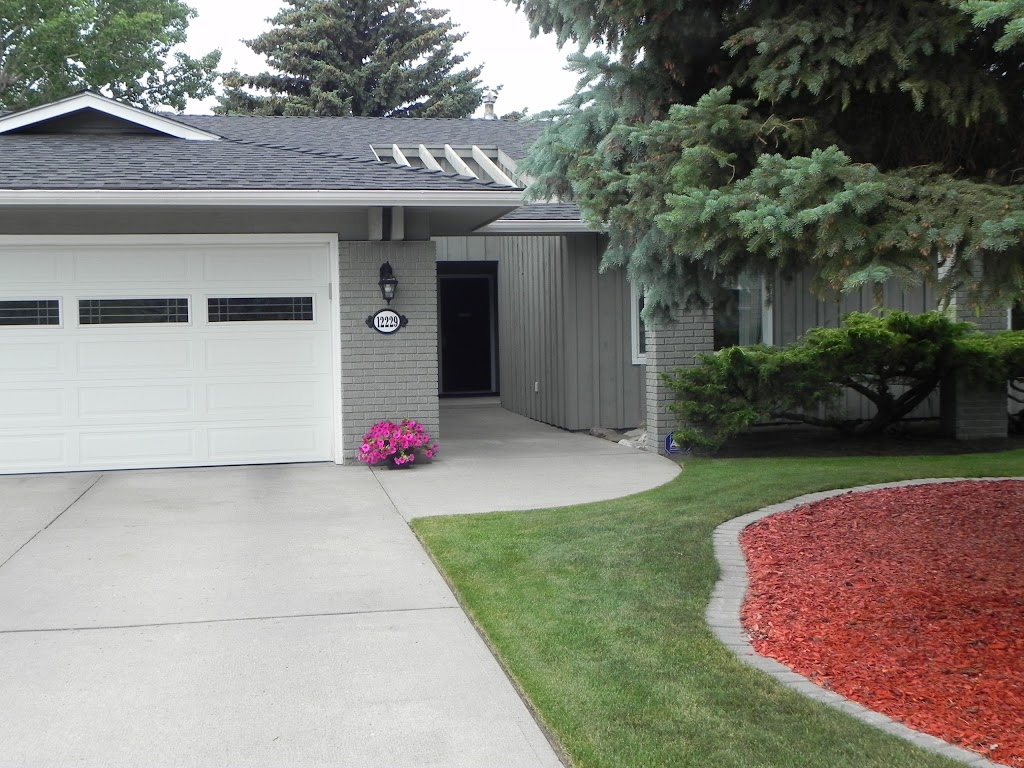 Bonaventure Bed and Breakfast | 12229 Lake Erie Rd SE, Calgary, AB T2J 2Z3, Canada | Phone: (403) 271-7686