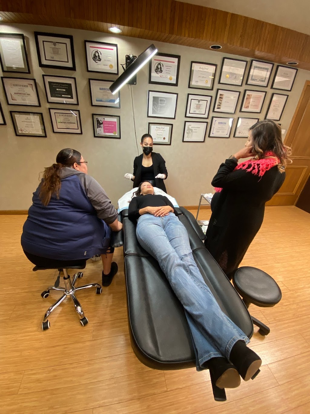Beauty 2 brows | 10303 65 Ave NW, Edmonton, AB T6H 1V1, Canada | Phone: (780) 708-0669