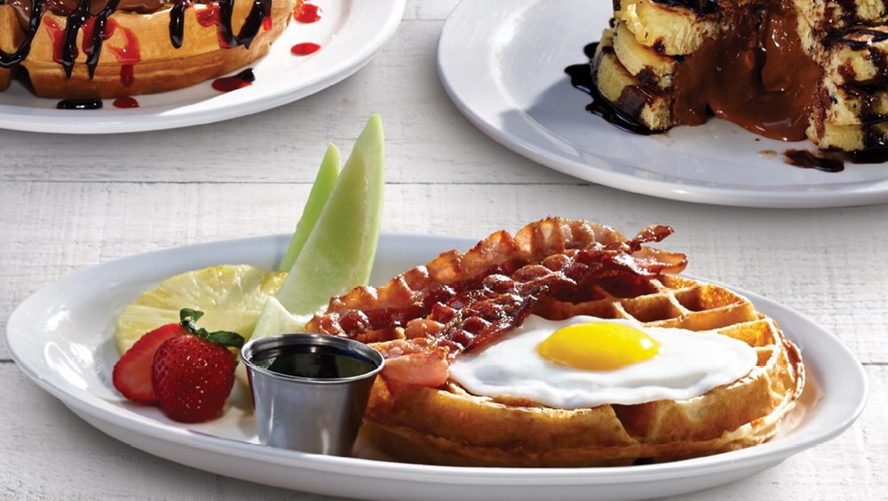 Tutti Frutti déjeuner et diner | 585 Avenue Saint-Charles, Vaudreuil-Dorion, QC J7V 8P9, Canada | Phone: (450) 455-0046