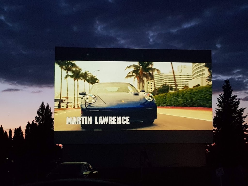 Skylight Drive-In | 199 Forest Lea Rd, Pembroke, ON K8A 6W6, Canada | Phone: (613) 732-2136
