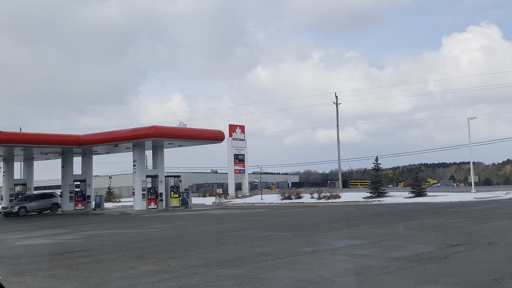 Petro-Canada | gas station | 545 Durham Regional Hwy 47, Uxbridge, ON L9P 1R1, Canada | 9058522004 OR +1 905-852-2004