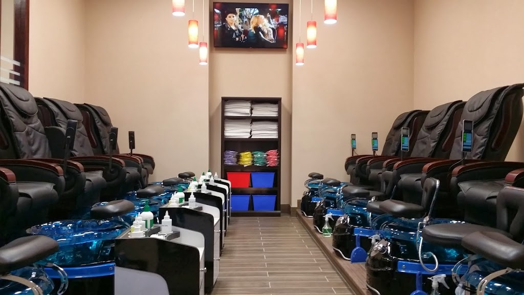 Naturally Nails | 1667 Merivale Rd, Nepean, ON K2G 3K2, Canada | Phone: (613) 224-1777