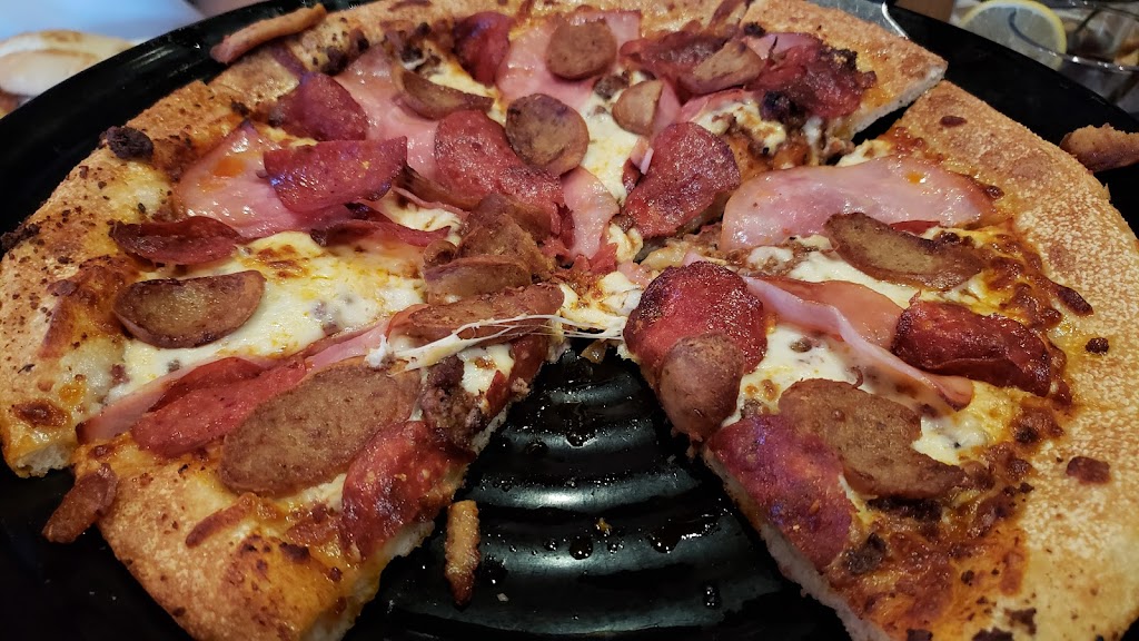 Boston Pizza | 270 North Service Rd W, Oakville, ON L6M 2R8, Canada | Phone: (905) 849-8100