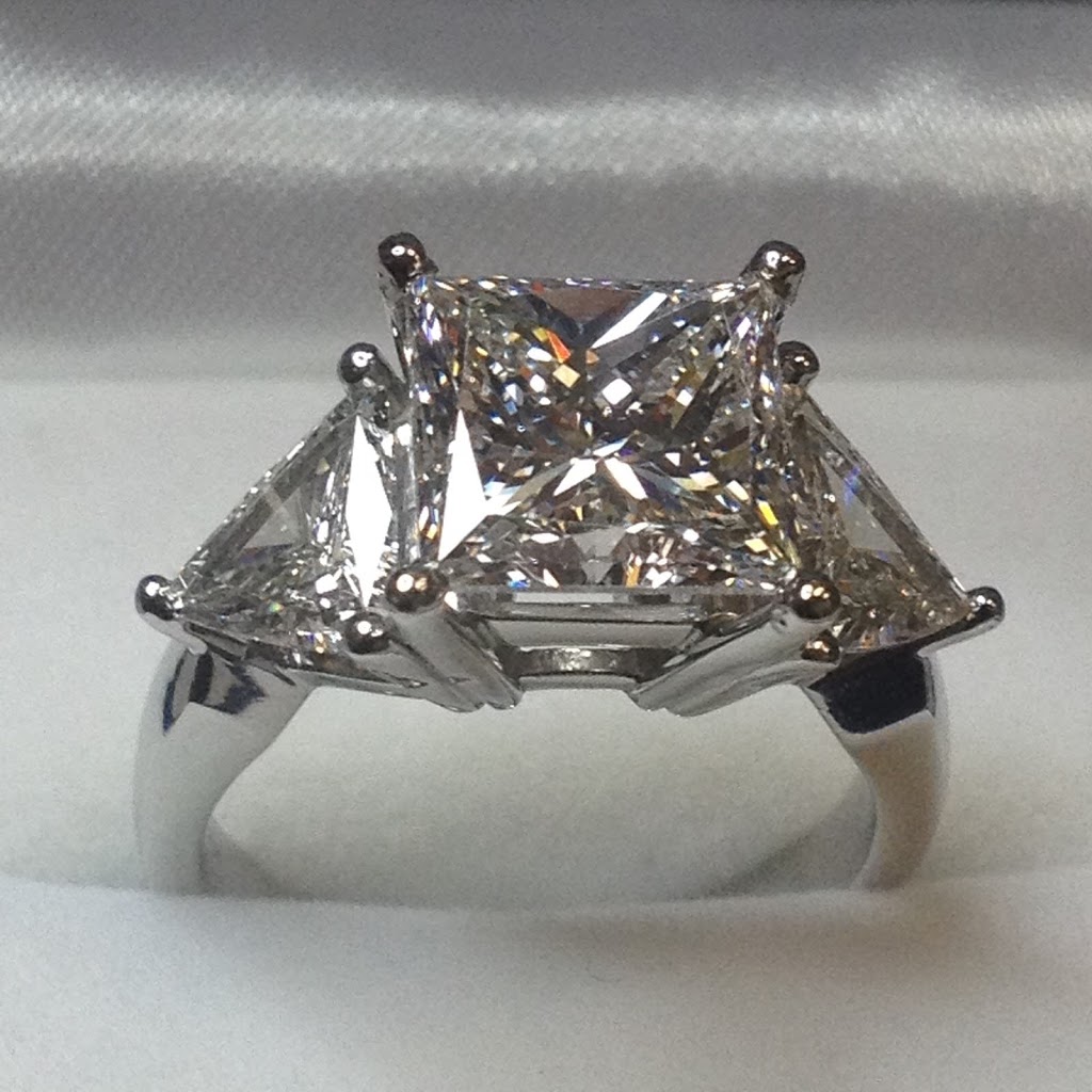 Golden Touch Jewellery 1978 Ltd. | 4645 Macleod Trail SW, Calgary, AB T2G 0A6, Canada | Phone: (403) 243-7476