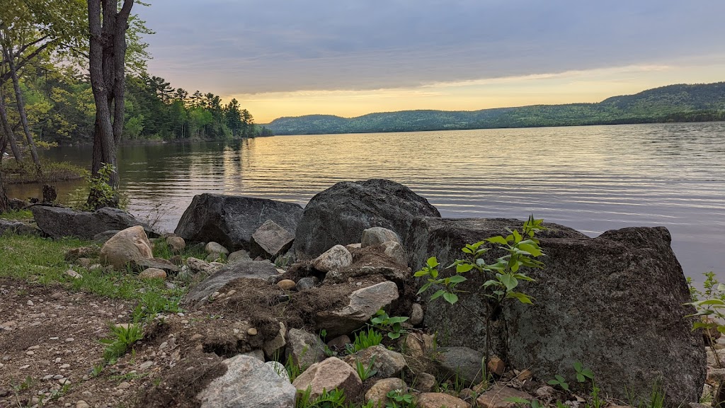 Tiny Village Ottawa River (formerly Ryans campsite and Gifts) | 34572 ON-17, Deep River, ON K0J 1P0, Canada | Phone: (613) 584-3453