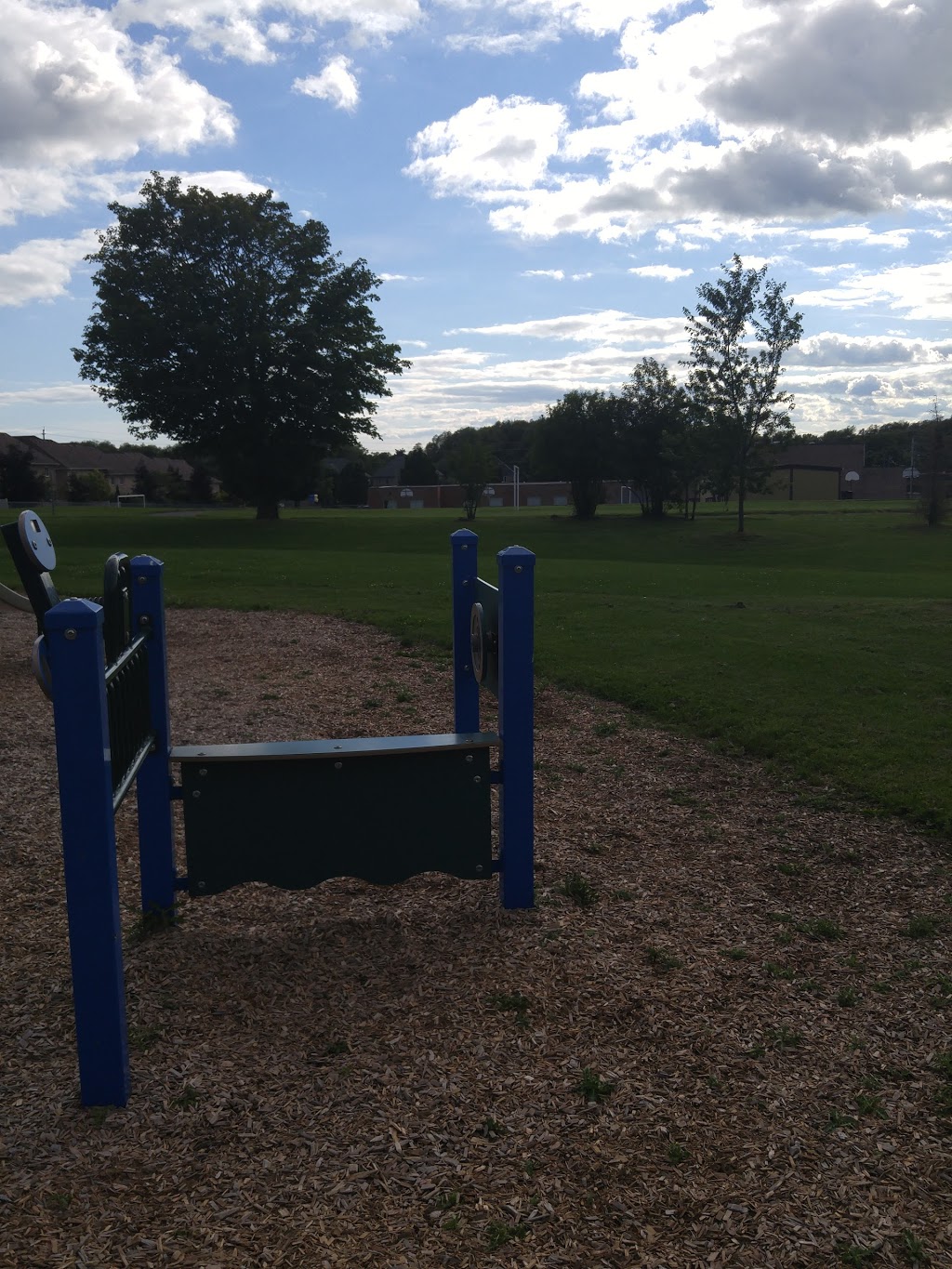 Conlin Meadows Park | 1091 Ormond Dr, Oshawa, ON L1K 2Z6, Canada | Phone: (905) 436-3311