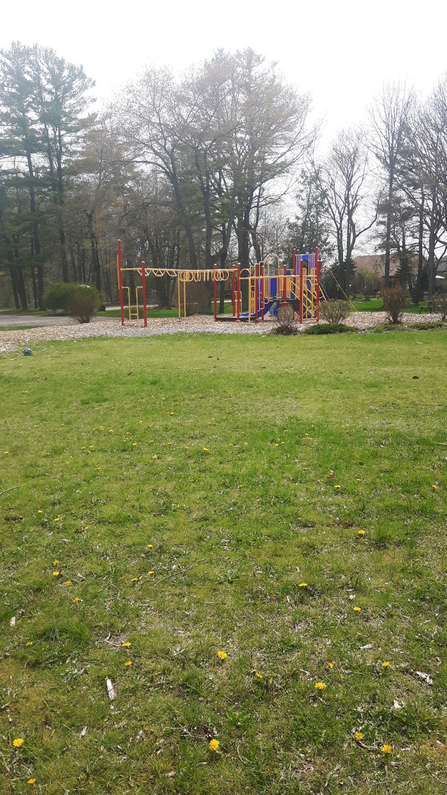 Lions Park | pkwy 3h8, 15 Tarry Pkwy, Aylmer, ON N5H 3H8, Canada | Phone: (519) 773-3164