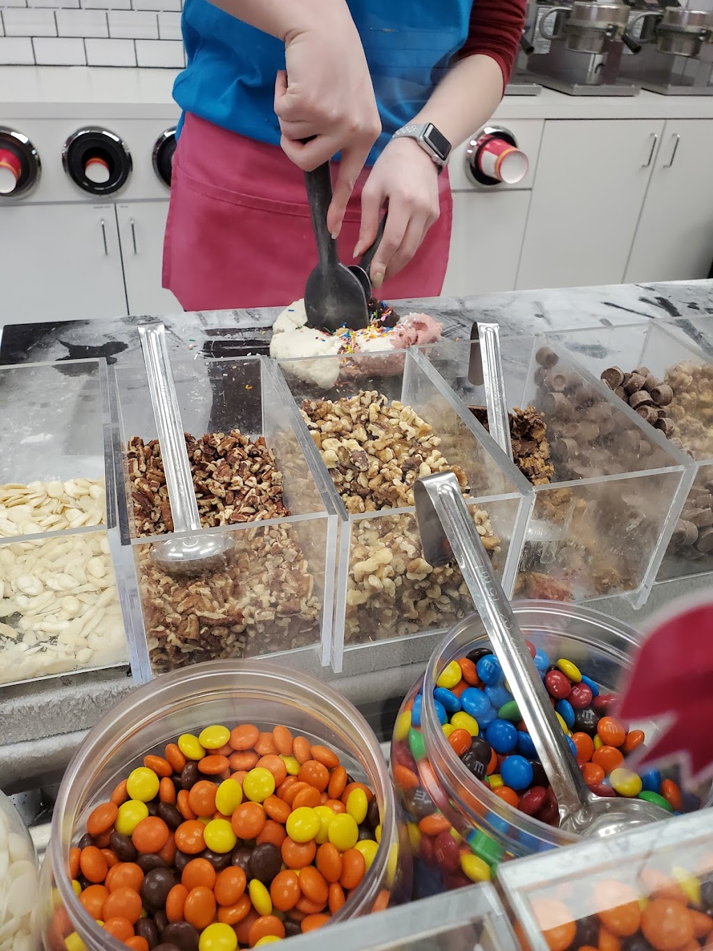 Marble Slab Creamery | 547 Norwich Ave #5, Woodstock, ON N4S 7V8, Canada | Phone: (519) 533-1751