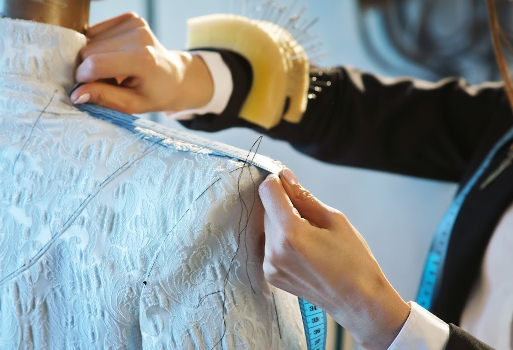 Bree Sewing Studio | 839 Rue Radisson, Saint-Lazare, QC J7T 2A5, Canada | Phone: (514) 224-3025