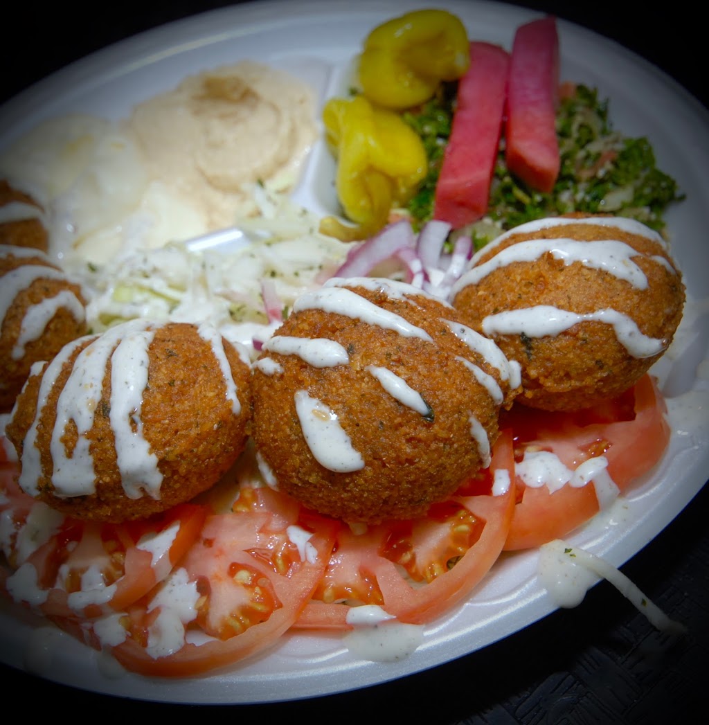 Boustan Lachine | 356 Rue Saint-Jacques, Lachine, QC H8R 1E2, Canada | Phone: (514) 365-0101