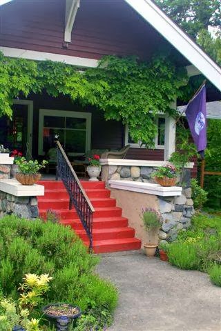 Kangaroo House Bed & Breakfast | 1459 N Beach Rd, Eastsound, WA 98245, USA | Phone: (360) 376-2175