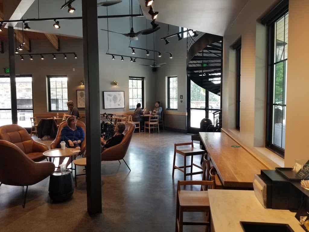 Starbucks | 530 Peace Portal Dr, Blaine, WA 98230, USA | Phone: (360) 594-7050