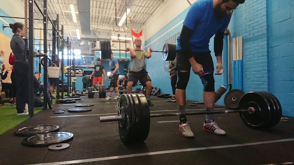 909 Gym | 156 Prom. Ronald, Montréal-Ouest, QC H4X 1M8, Canada | Phone: (438) 792-1799