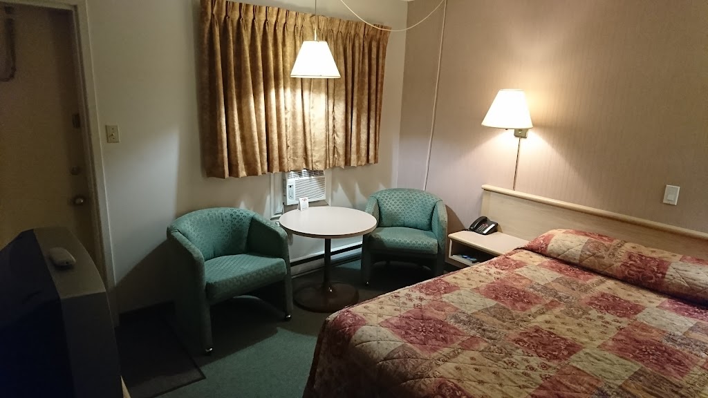 Hôtel Marineau Centre | 1100 Bd Ducharme, La Tuque, QC G9X 3C4, Canada | Phone: (819) 709-9501