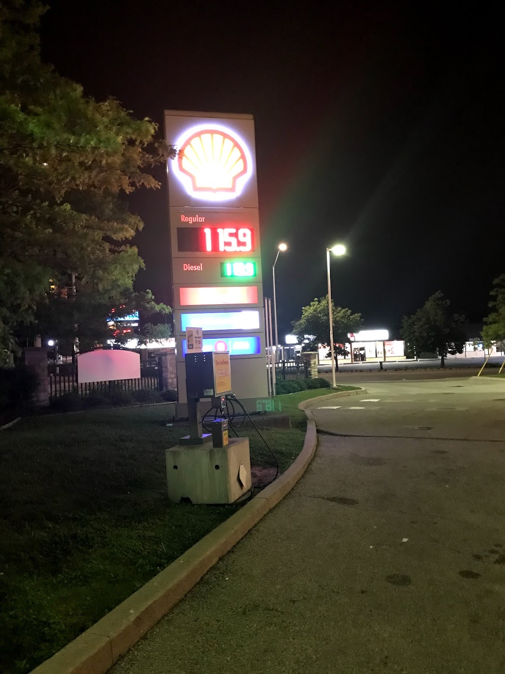 Shell | 1331 Brant St, Burlington, ON L7P 1X7, Canada | Phone: (905) 331-2675