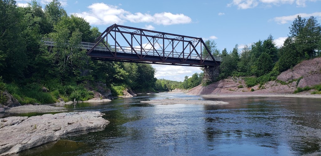 Parc des Chutes-Rouillard | 1170 Route Bégin, Saint-Anselme, QC G0R 2N0, Canada | Phone: (418) 885-9360